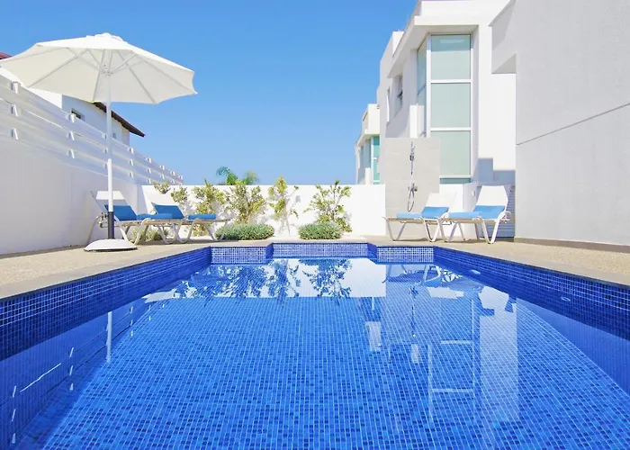 Greta * פרוטאראס