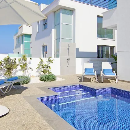 Holiday home Greta *